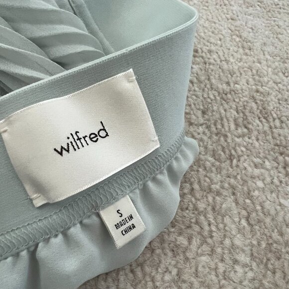 Aritzia Wilfred Twirl Pleated Pull On Midi Skirt S - Picture 2 of 8